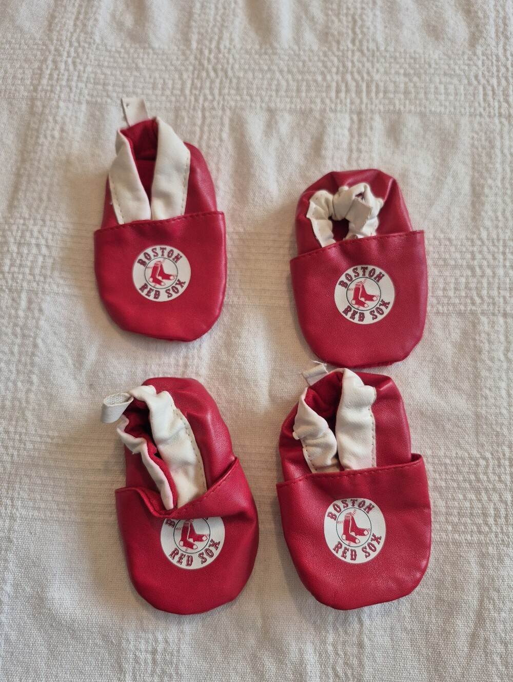 Boston Red Sox 0-6 months boys or girls red slippers VGUC